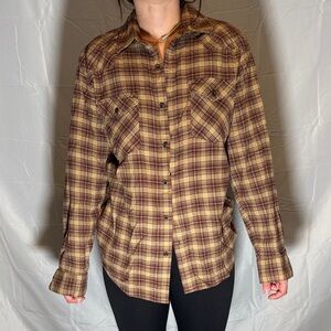Wrangler Men's Brown Plaid Button-Up Shirt
